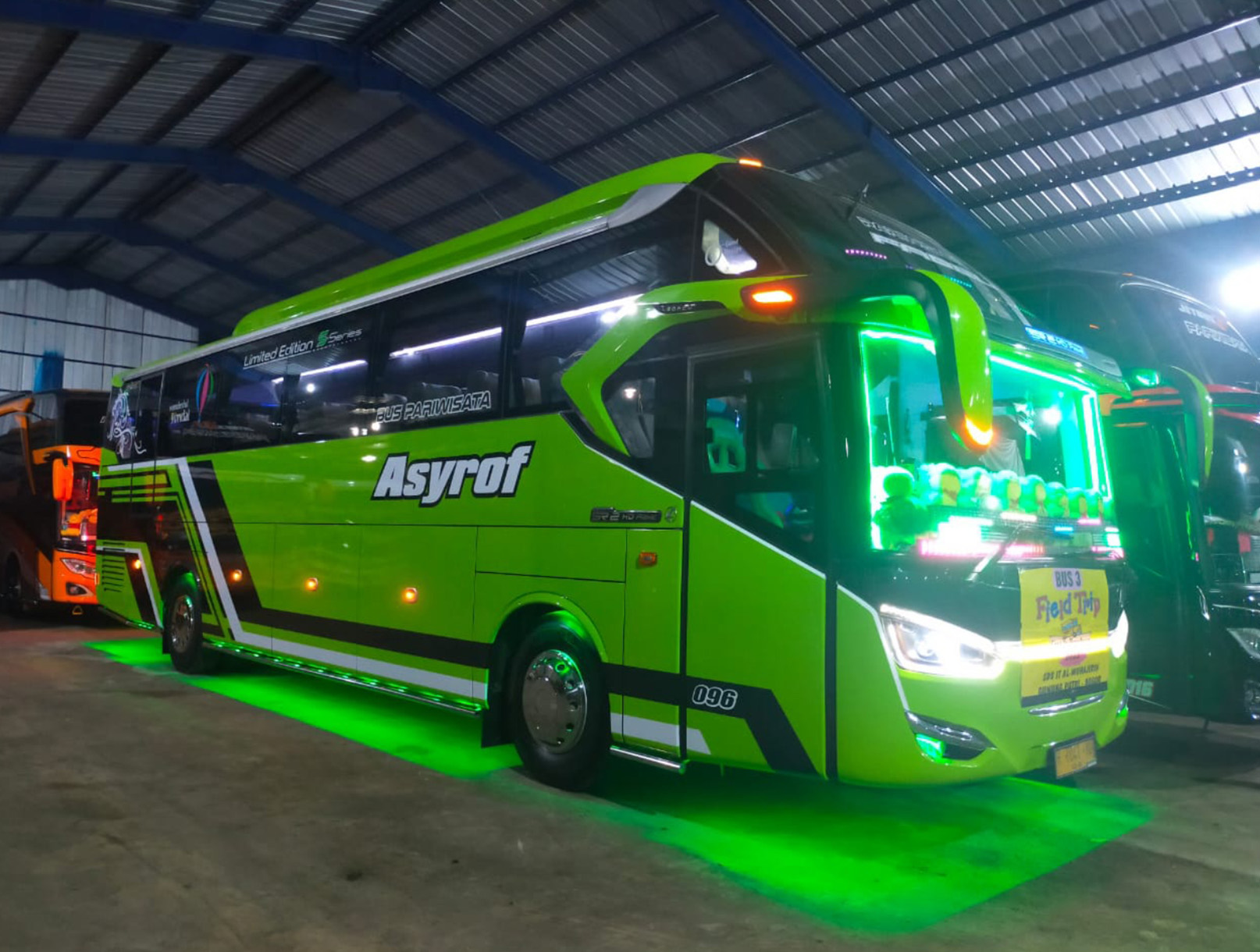 Pratama Tour & Travel