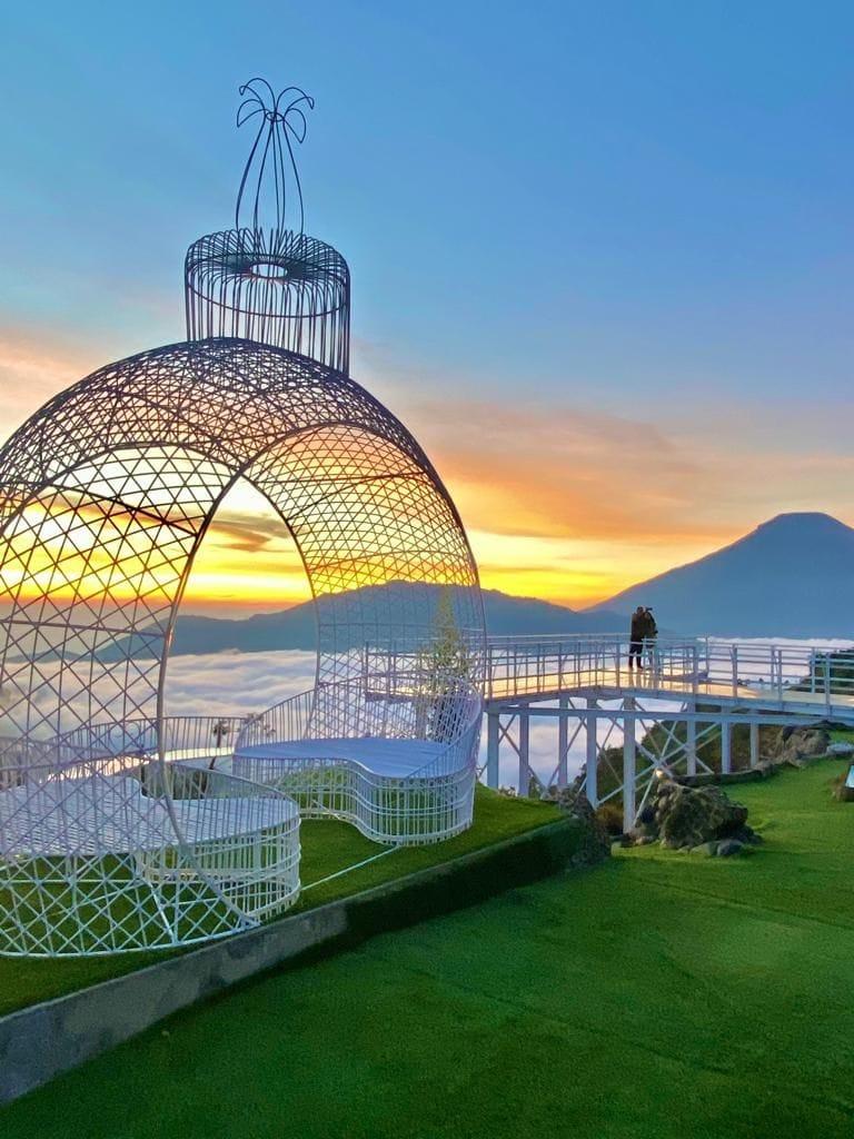 Pratama Tour & Travel