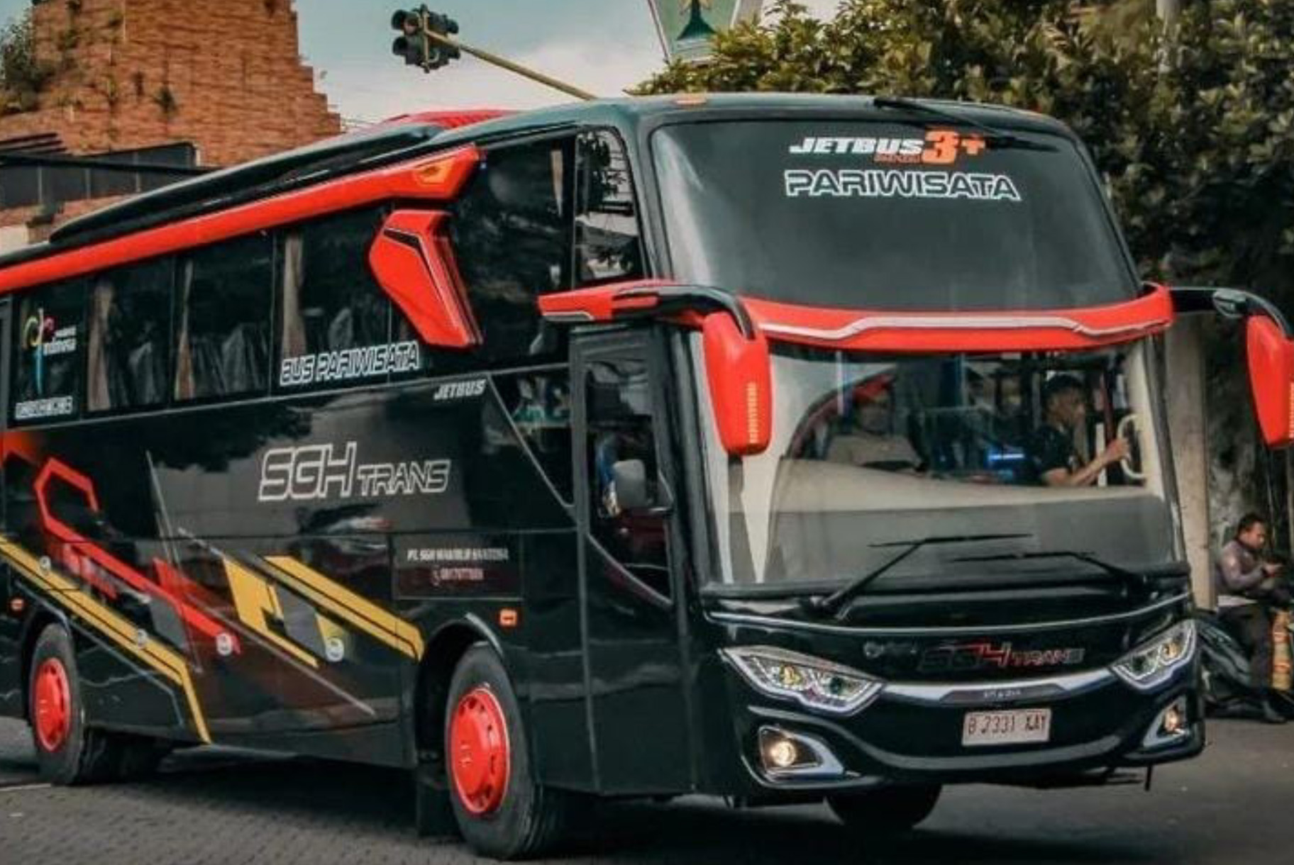 Sewa Bus Pariwisata SGH TRANS